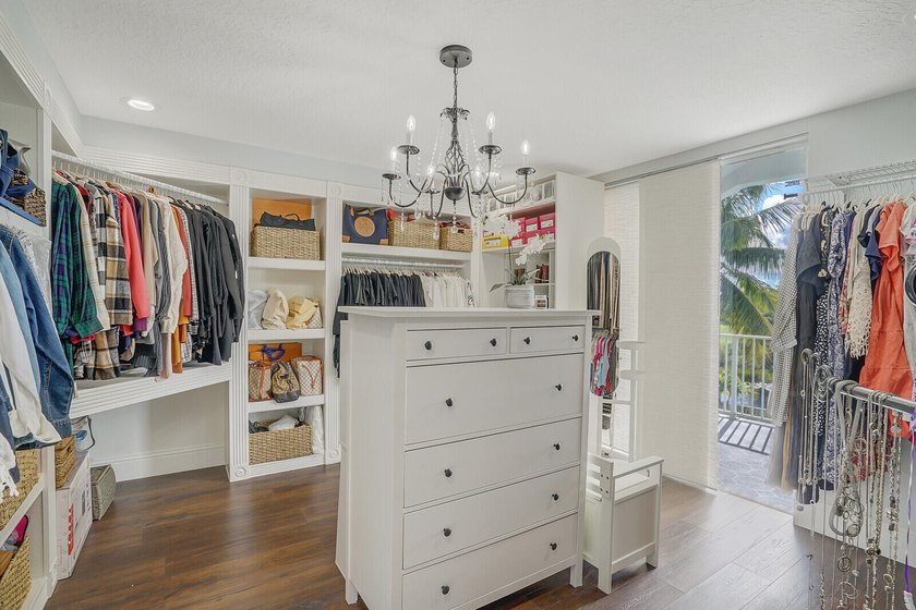 Searching for a home that truly impresses? Your search ends - photo 41