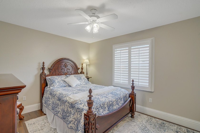 Searching for a home that truly impresses? Your search ends - photo 43