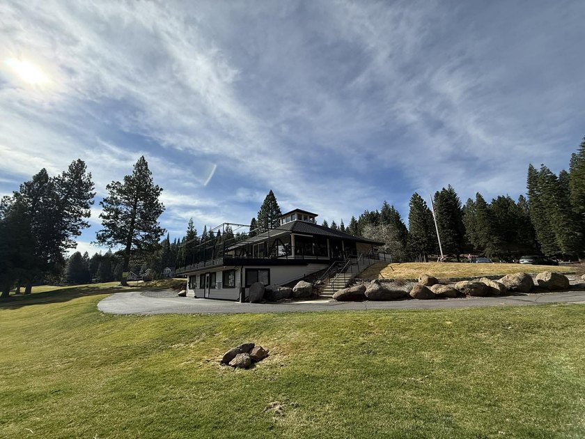 Spacious mountain home located in the highly desirable Lake - photo 49