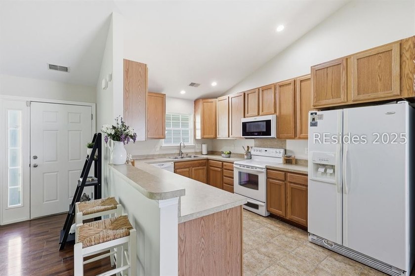 Welcome to come and see the best value single-story home in - photo 7