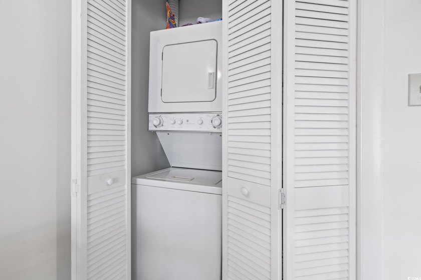 Fully furnished, turnkey one-bedroom, one-bathroom second-floor - photo 13