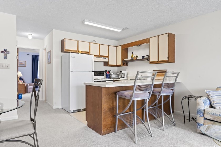 Fully furnished, turnkey one-bedroom, one-bathroom second-floor - photo 15
