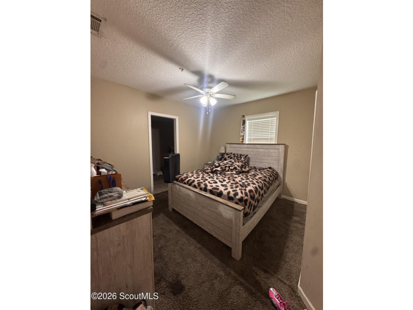 Invest in an income-producing opportunity in the heart of - photo 5