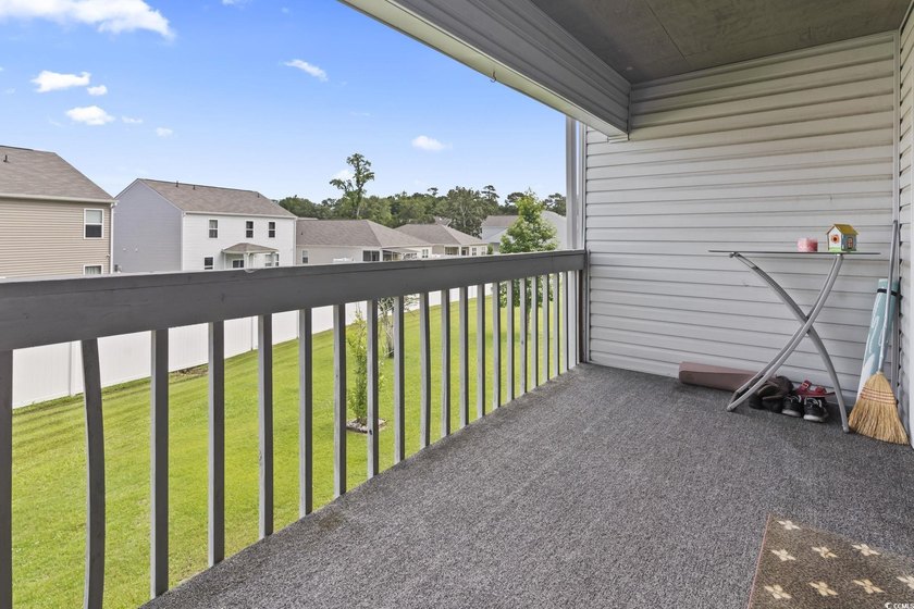 Fully furnished, turnkey one-bedroom, one-bathroom second-floor - photo 34
