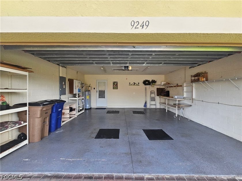 Welcome to this beautifully maintained, fully furnished - photo 43