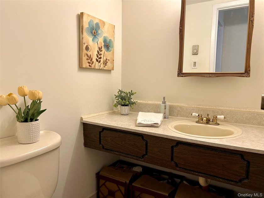 Welcome to easy living in this beautiful 3-bedroom, 2.5-bath - photo 16