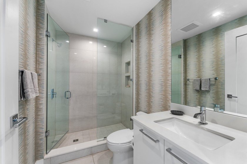 Experience the finest in Ocean to Intracoastal living in 5000 N - photo 29