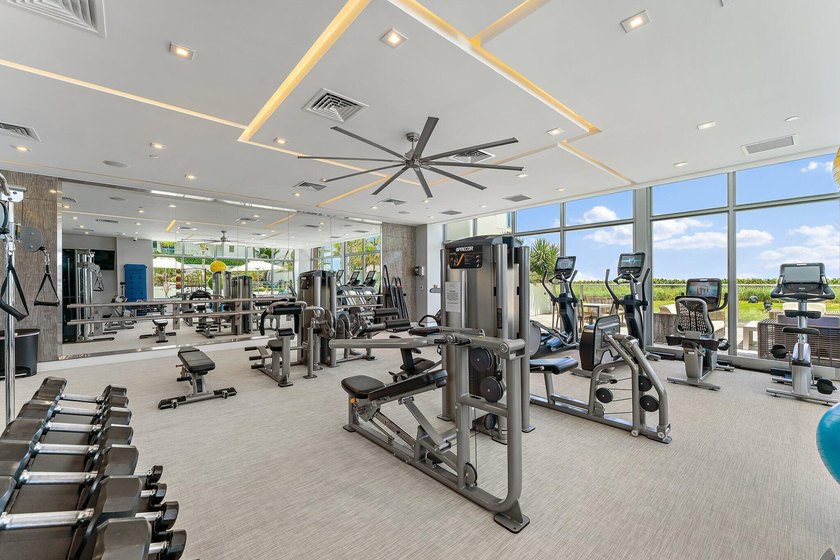 Experience the finest in Ocean to Intracoastal living in 5000 N - photo 37
