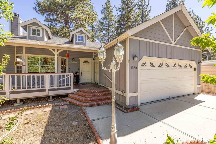 This cute Shay Meadows home could make a great residence or - photo 2