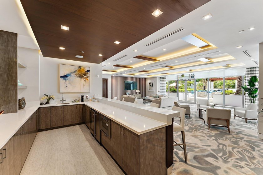 Experience the finest in Ocean to Intracoastal living in 5000 N - photo 42