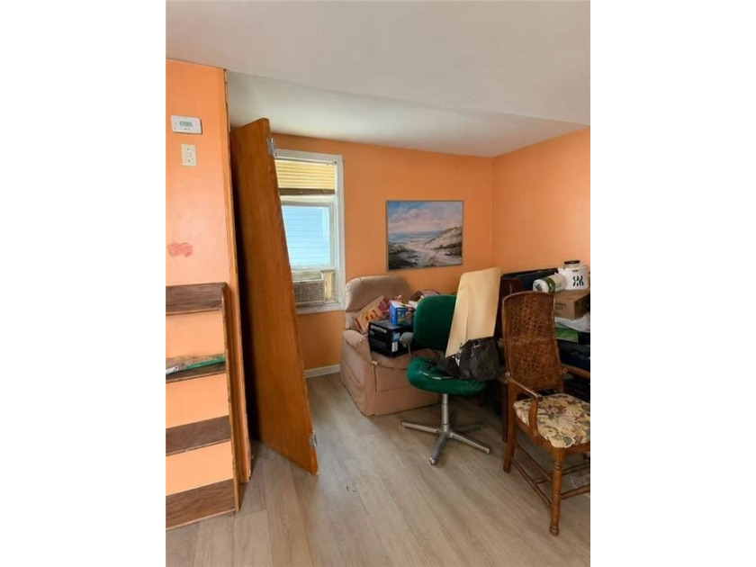 Level 1: Living Room (LR), Bedroom (BR), Full Bath, Eat-In - photo 3