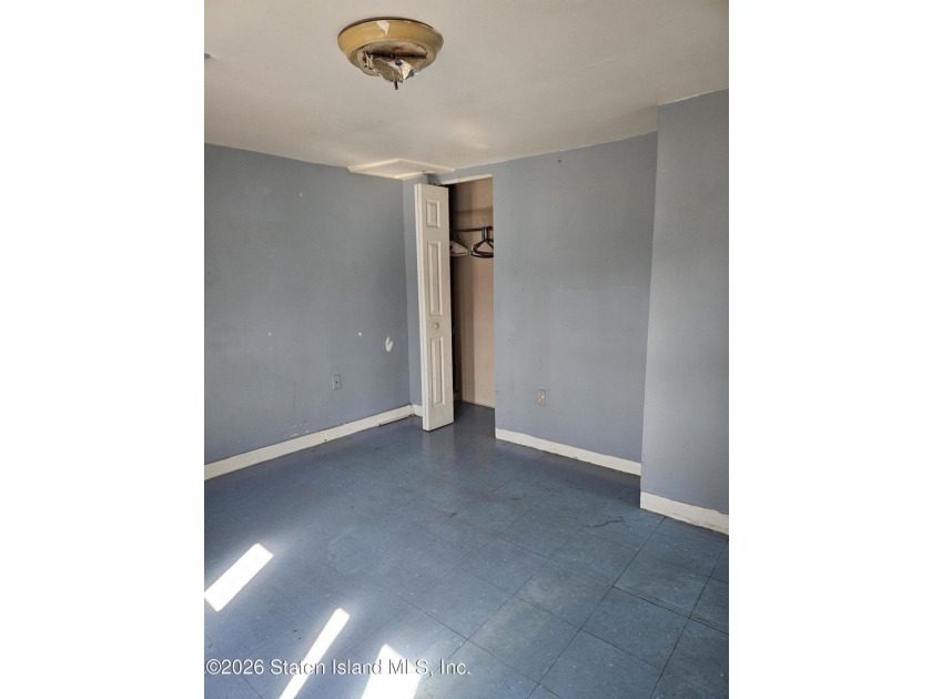 ATTENTION: BUILDERS, FLIPPERS, SMALL BUSINESSES,INVESTORS THIS - photo 5