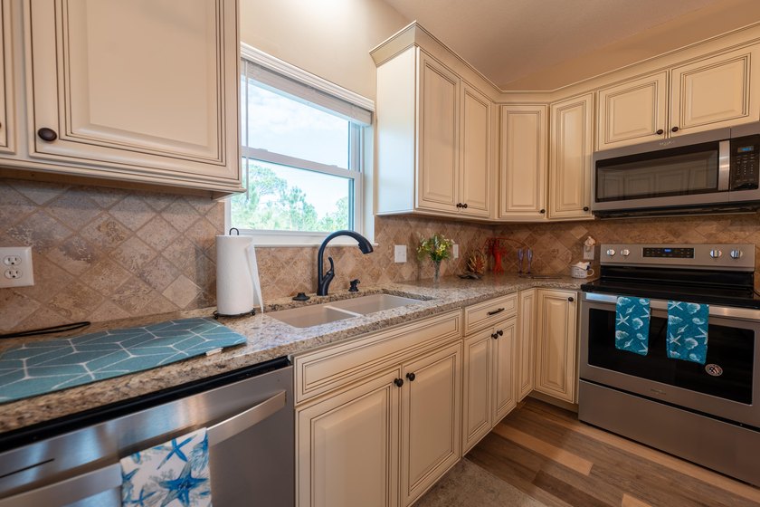 Welcome to 6215 Big Daddy Drive. This beautifully furnished - photo 22