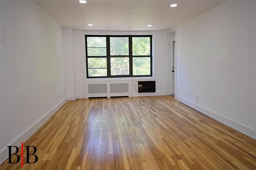 Price reduced for a quick sale! Don't miss this opportunity to - photo 7