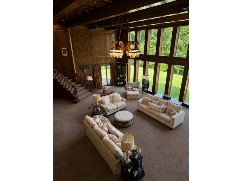 Welcome to luxury living at its finest. This stunning 5-bedroom - photo 24