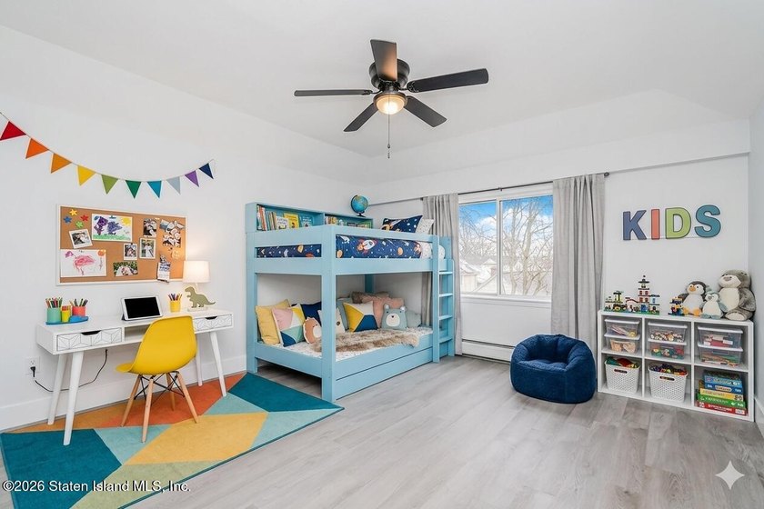 Fully Renovated Townhouse Near Forest Ave - Building size 14x42 - photo 9