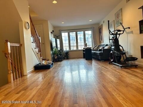 Desirable Willowbrook, large townhouse, 3 bedrooms, 4 baths. MBR - photo 10