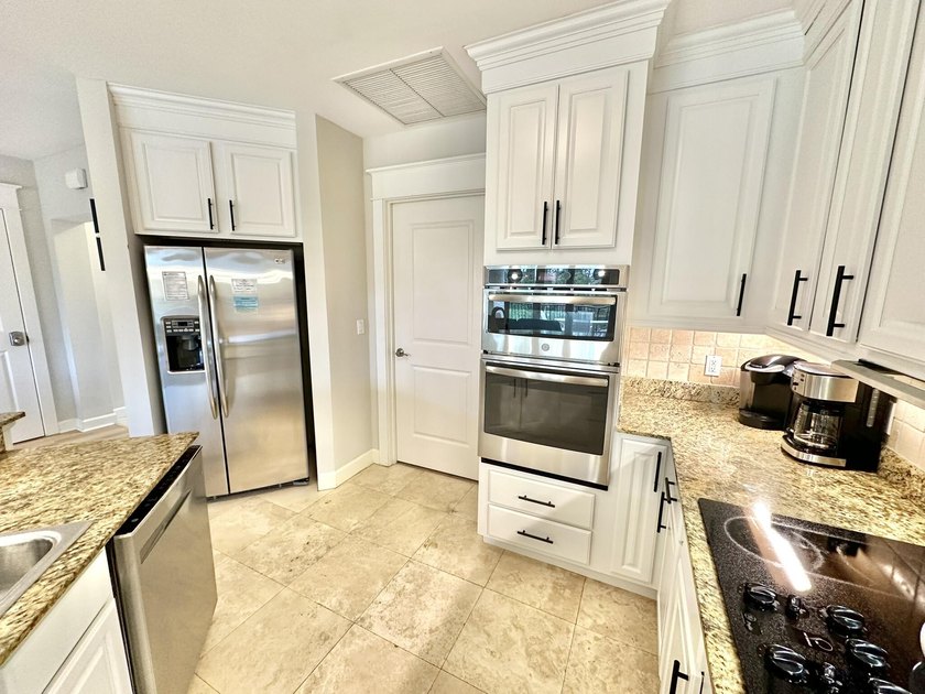 Finally! A one-story, walk-in level, 3-bedroom, 3-bath home on - photo 18