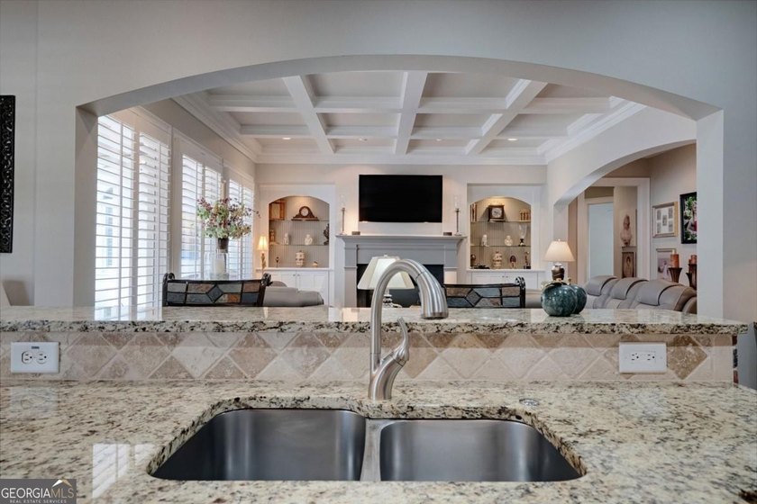 Welcome to 300 Horseshoe Bend, a beautifully maintained home - photo 10