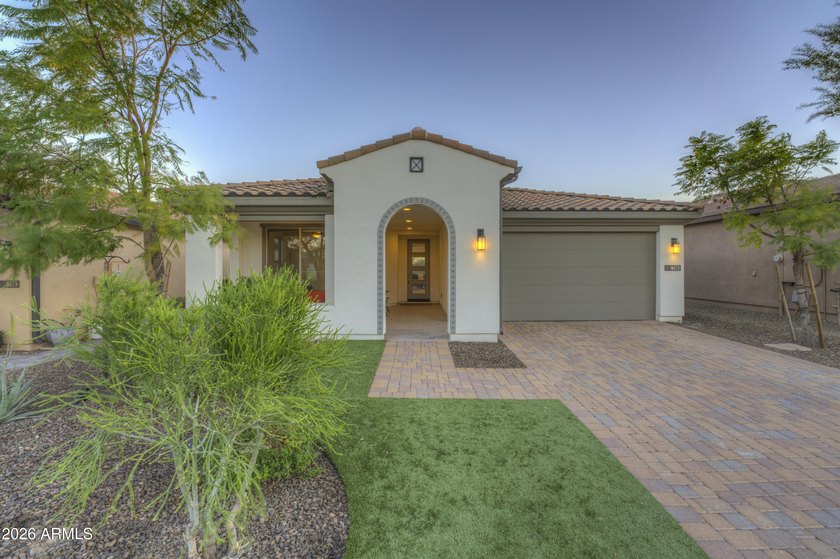 Experience luxury living in the prestigious Trilogy at Verde - photo 4