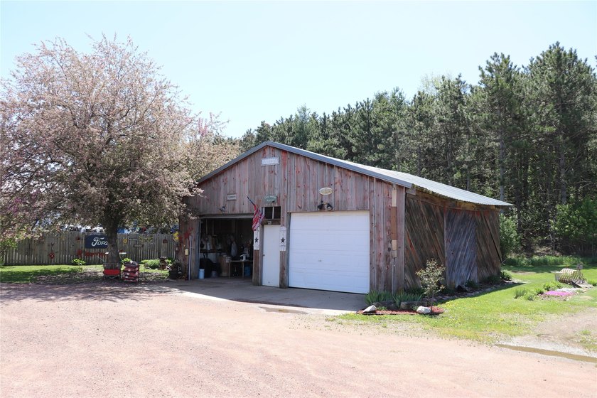 Motivated Seller! Perfect Opportunity to get into the Rental - photo 4