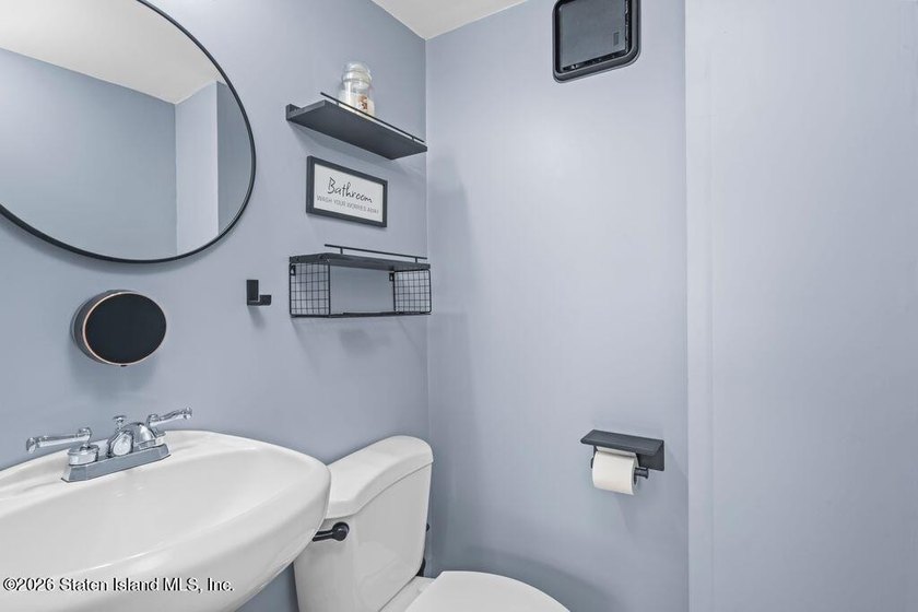 Beautifully maintained smart two-family home in a prime - photo 10