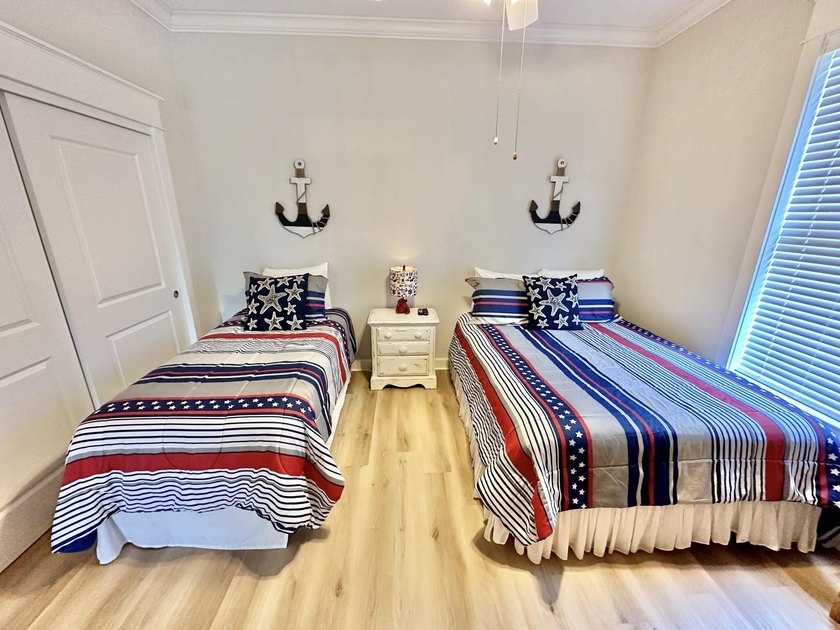 Finally! A one-story, walk-in level, 3-bedroom, 3-bath home on - photo 46