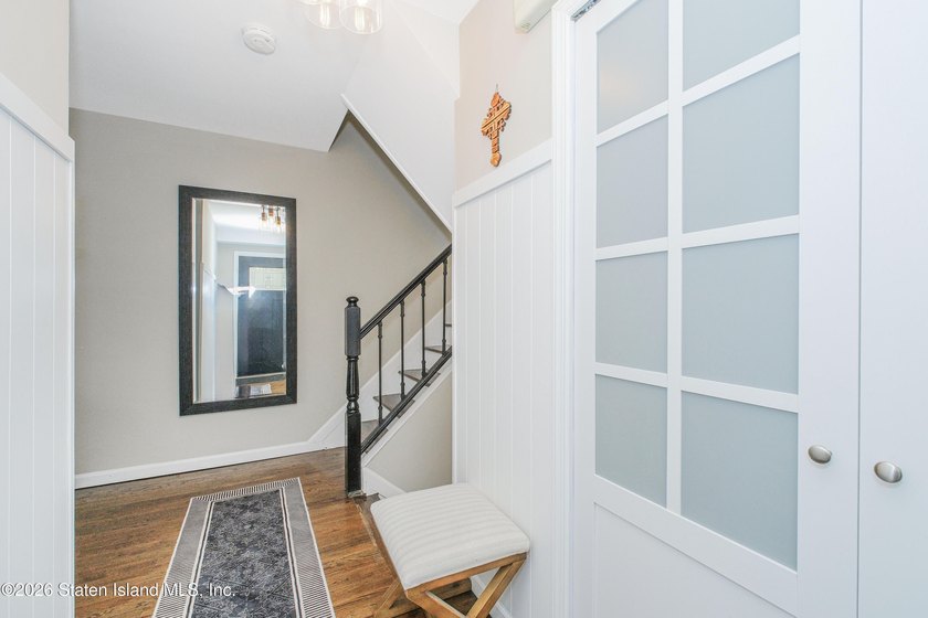 Welcome to 287 Abingdon Ave, a fully renovated three-bedroom - photo 6