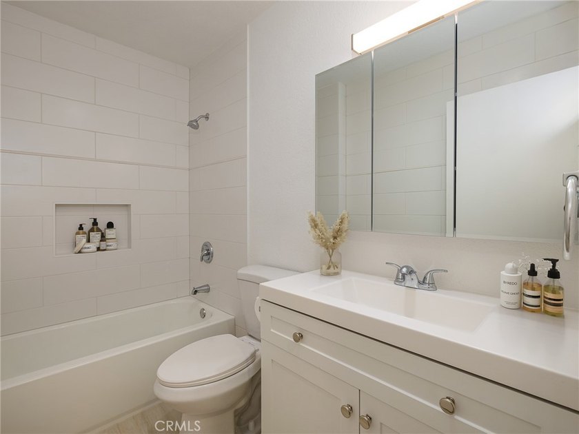 Step into the pinnacle of investment opportunities at 730 W 5th - photo 7