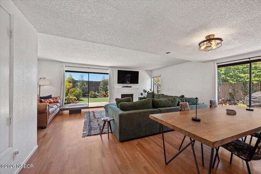 Light-filled, thoughtfully updated and designed around - photo 4