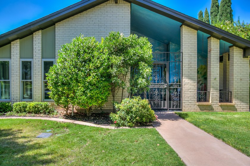 It's rare to find a home this meticulously maintained. 3BD/2BA - photo 6