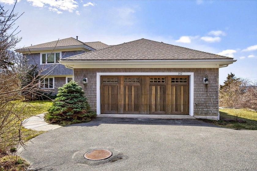Direct waterfront offering in West Hyannisport with 100 feet of - photo 4