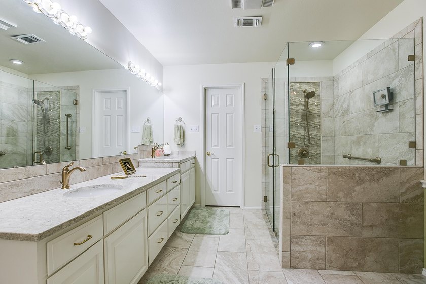 Located at 5511 Fairway Drive in Bentwood Country Club, San - photo 6
