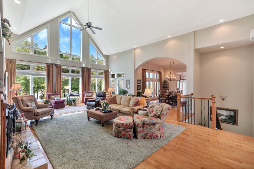 Stunning, Deep water, Location, 5 bdrm, 5 bath  SOLD - photo 9