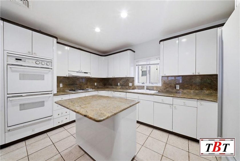 Welcome to 1855 east 13th street. A beautiful 2 family home in - photo 7