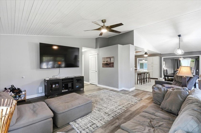 Live the Kihei lifestyle you've been dreaming of. This upgraded - photo 15