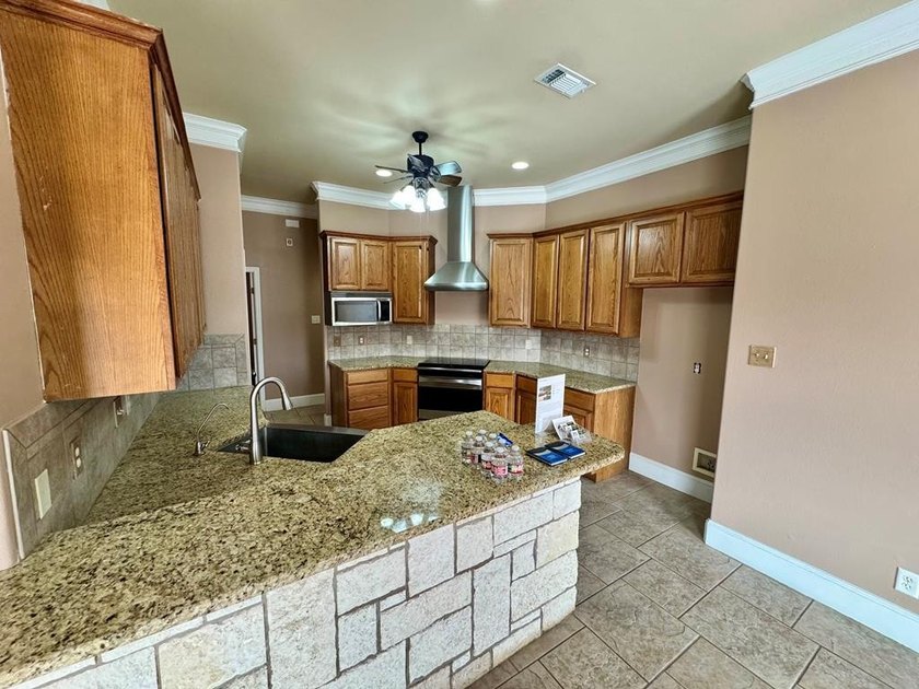 Beautifully Updated Home, on a Peaceful Cul-de-Sac! Nestled in a - photo 6