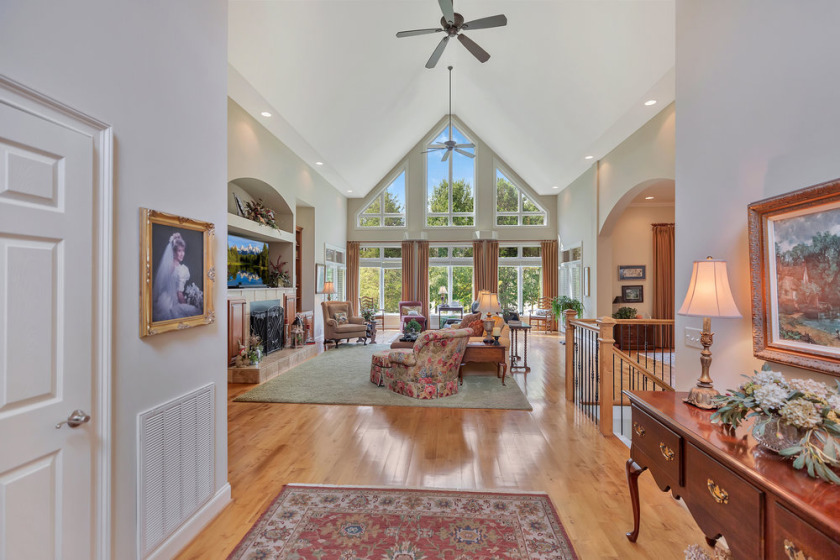 Stunning, Deep water, Location, 5 bdrm, 5 bath  SOLD - photo 8