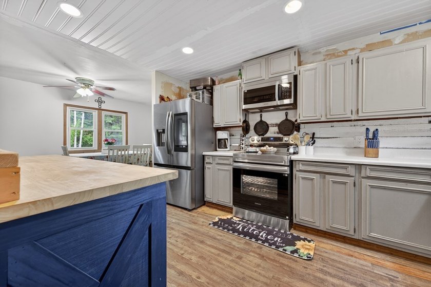 Enjoy the perfect blend of country living and outdoor adventure - photo 24
