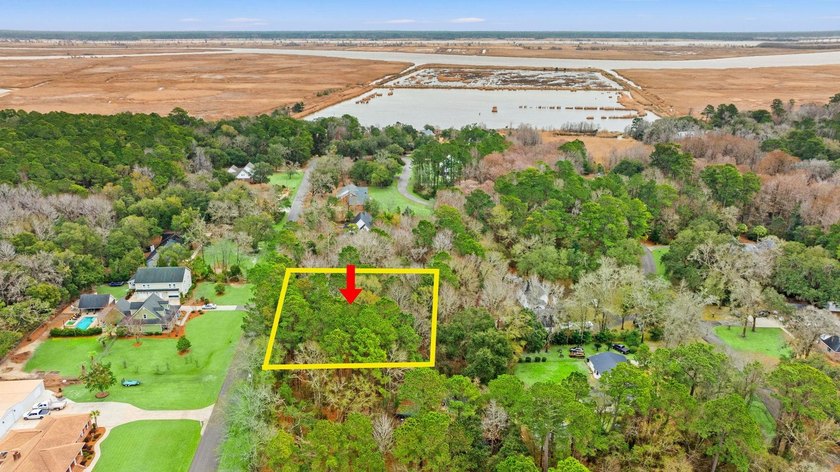 Large, wooded, 1+ acre lot ready for construction. Minutes drive - photo 5