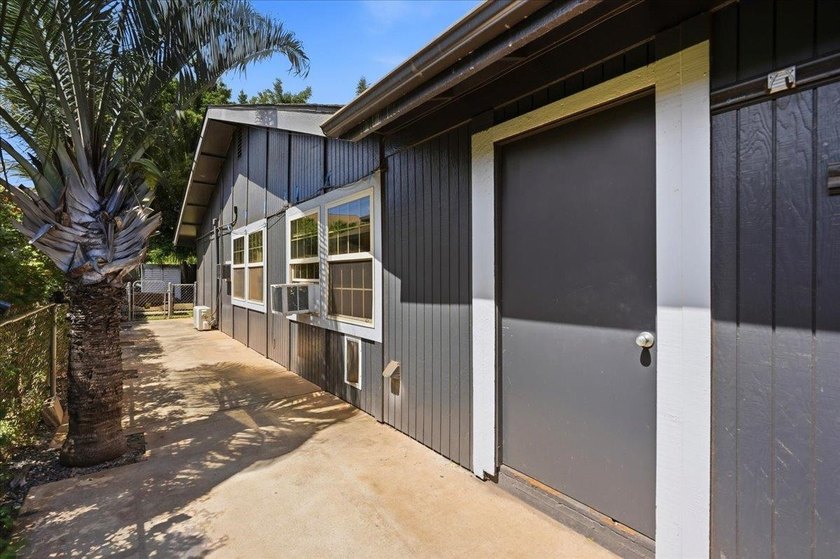 Live the Kihei lifestyle you've been dreaming of. This upgraded - photo 46