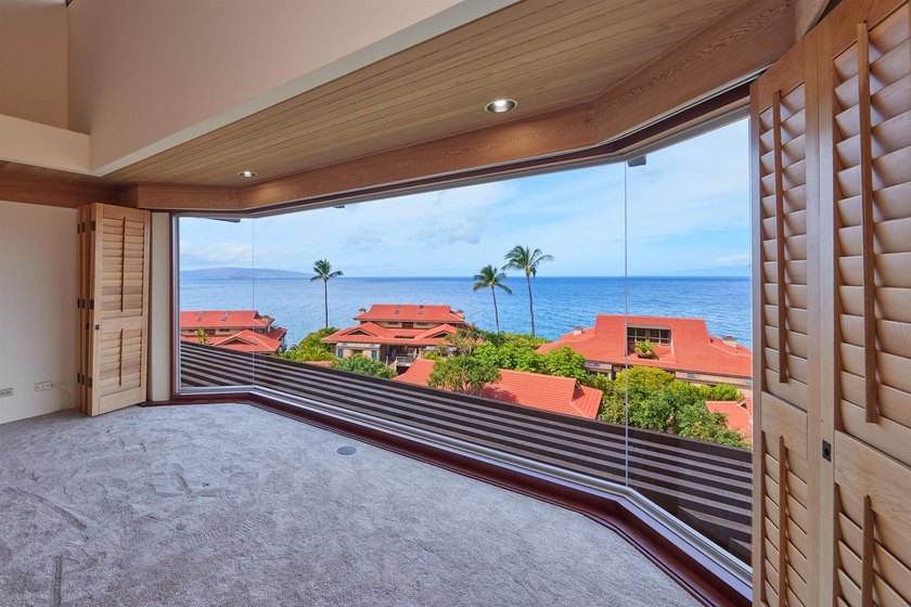OUTSTANDING VALUE for one of Wailea Point's most FABULOUS VIEW - photo 5