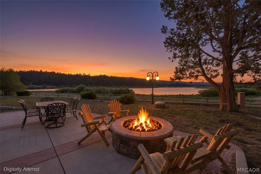 Welcome to an extraordinary custom-built mountain retreat where - photo 3