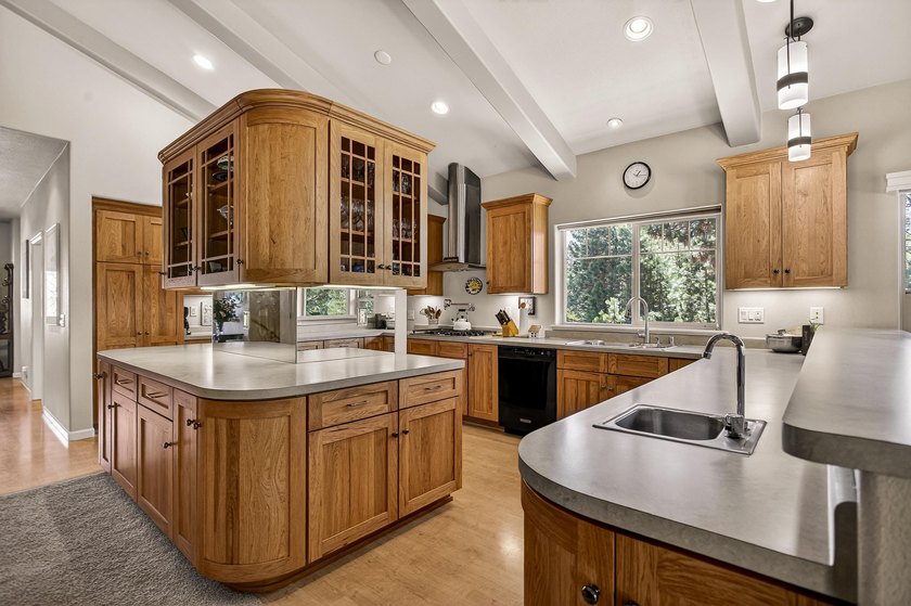 Architectural Craftsman home in Bailey Creek! The main level - photo 13