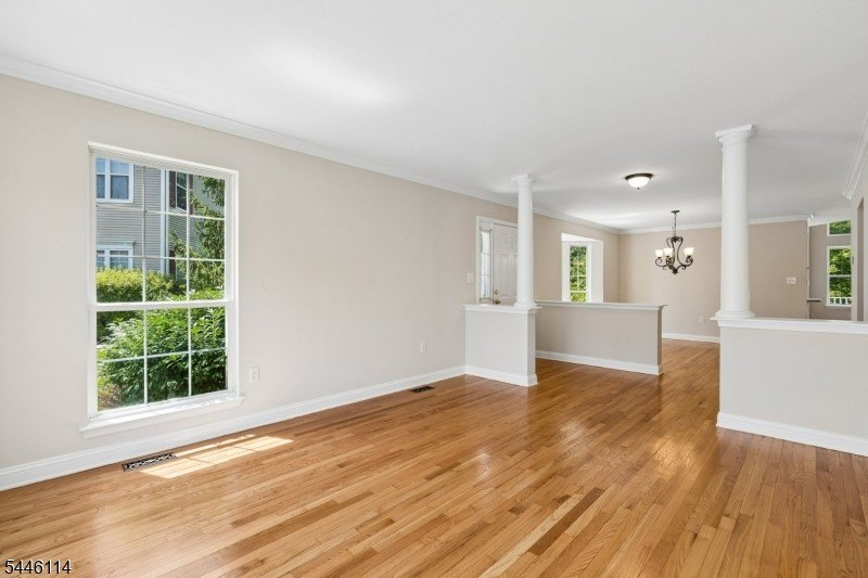 Absolutely beautiful 3-bedroom, 2.5-bath end-unit townhouse - photo 19