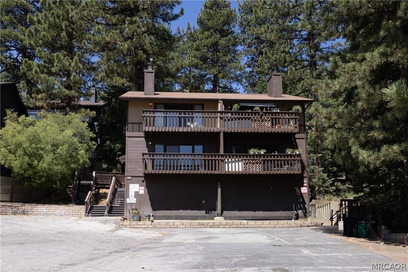1264 Clubview Drive is a rare four-unit opportunity in one of - photo 6