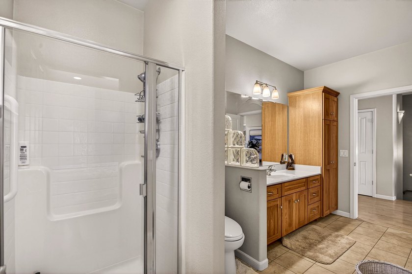 Architectural Craftsman home in Bailey Creek! The main level - photo 26