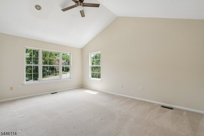 Absolutely beautiful 3-bedroom, 2.5-bath end-unit townhouse - photo 28