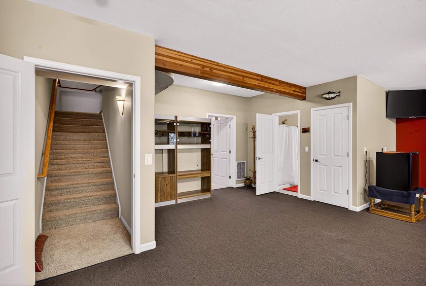 Architectural Craftsman home in Bailey Creek! The main level - photo 30
