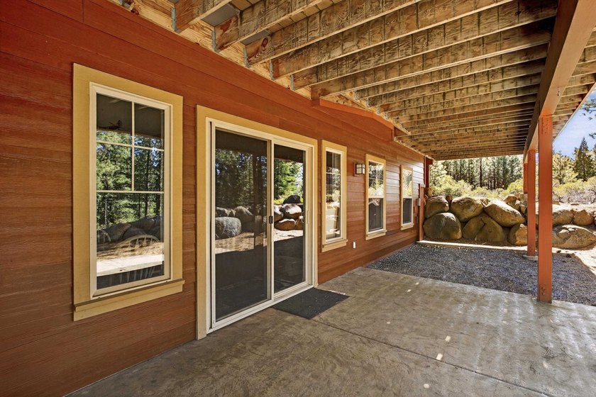 Architectural Craftsman home in Bailey Creek! The main level - photo 41